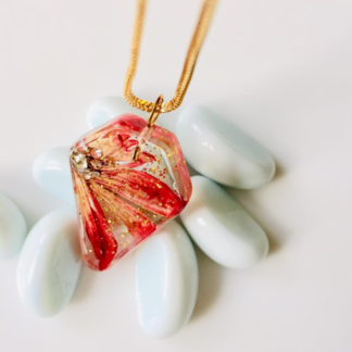 large size pendant with red and white mixed real dried flower